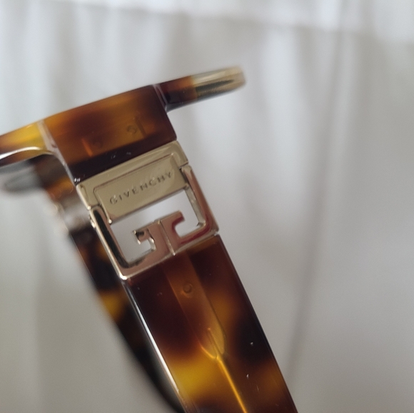 Authentic Givenchy aviator sunglasses - Picture 4 of 6